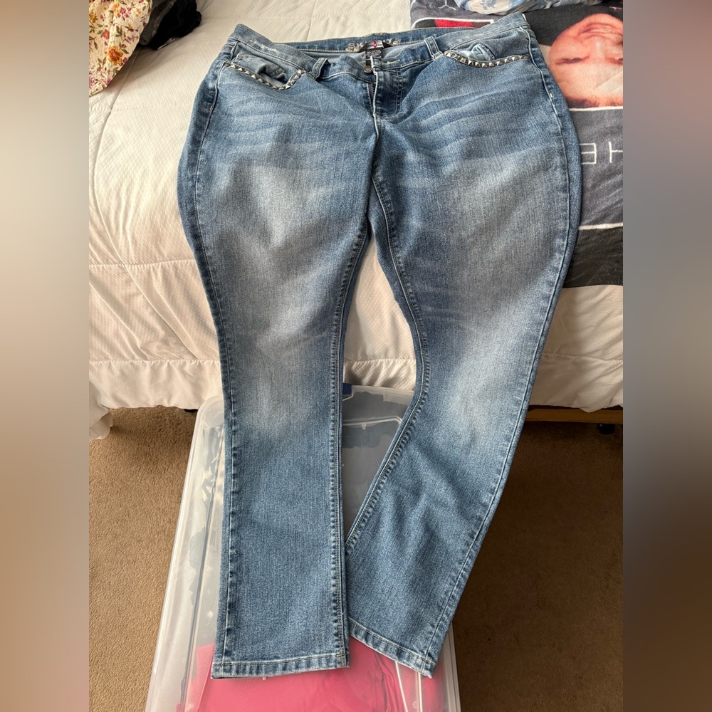 Low Rise Skinny Jeans